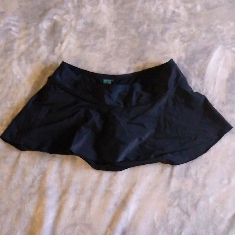 Beach Bump By Motherhood Maternity Twirl Black Swim Skirt